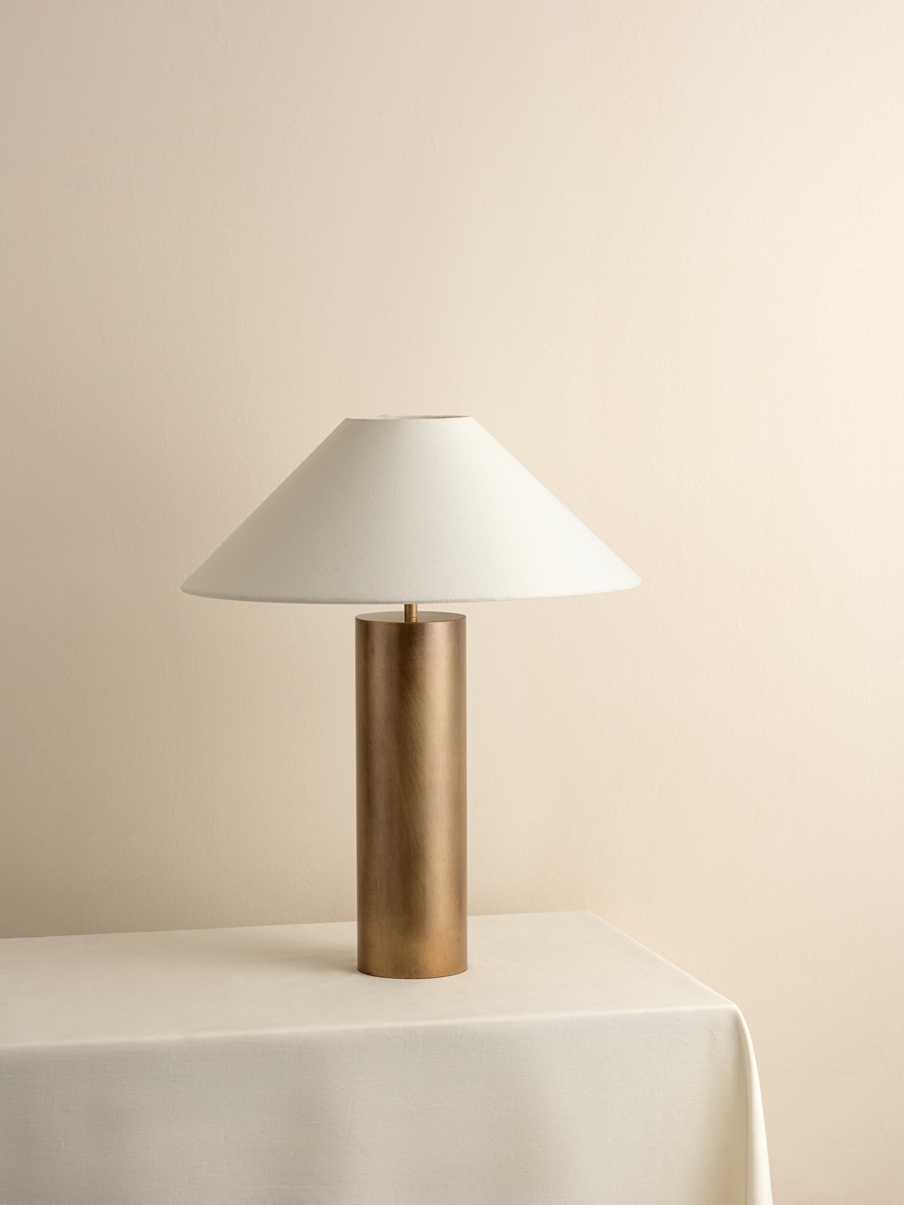 Bleeker - aged brass and linen table lamp | Table Lamp | Lights & Lamps Inc | Modern Affordable Designer Lighting | USA