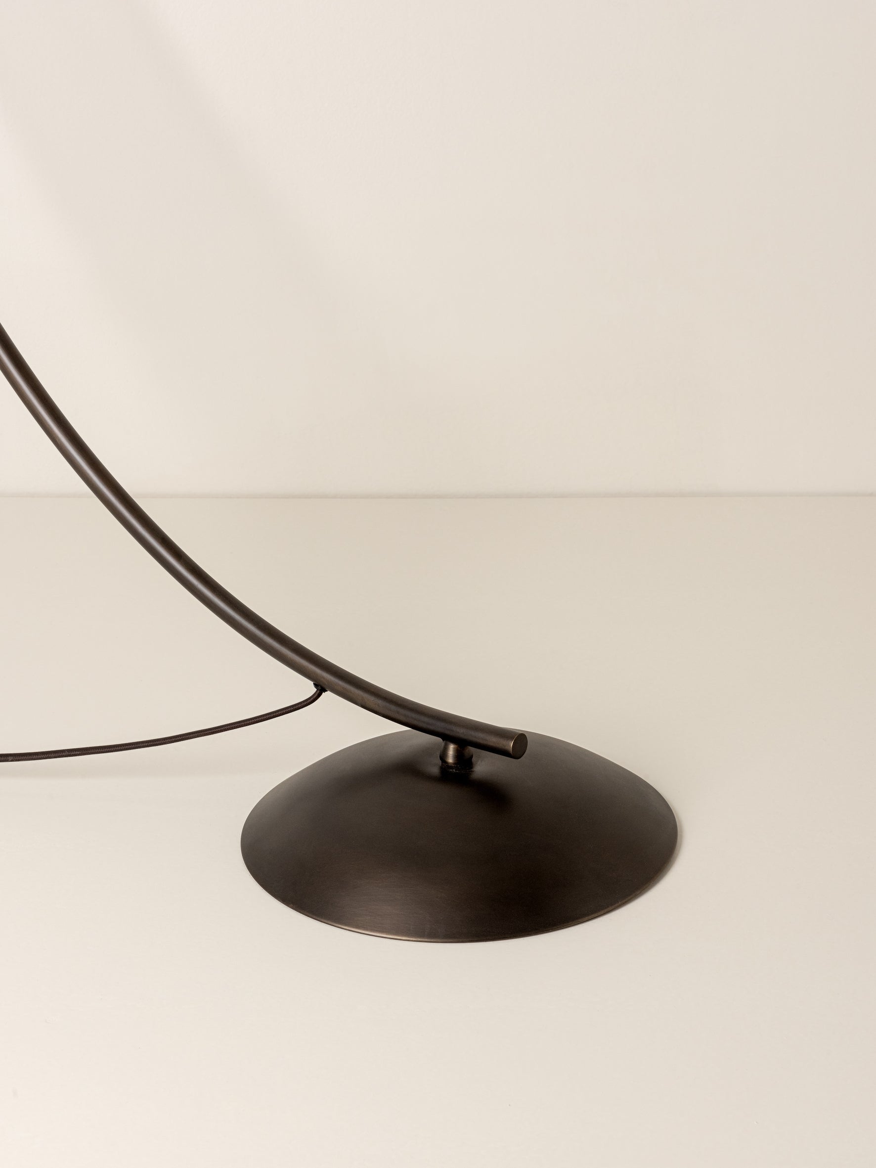 Circo - arc bronze and linen floor lamp | Floor Lamp | Lights & Lamps Inc | Modern Affordable Designer Lighting | USA