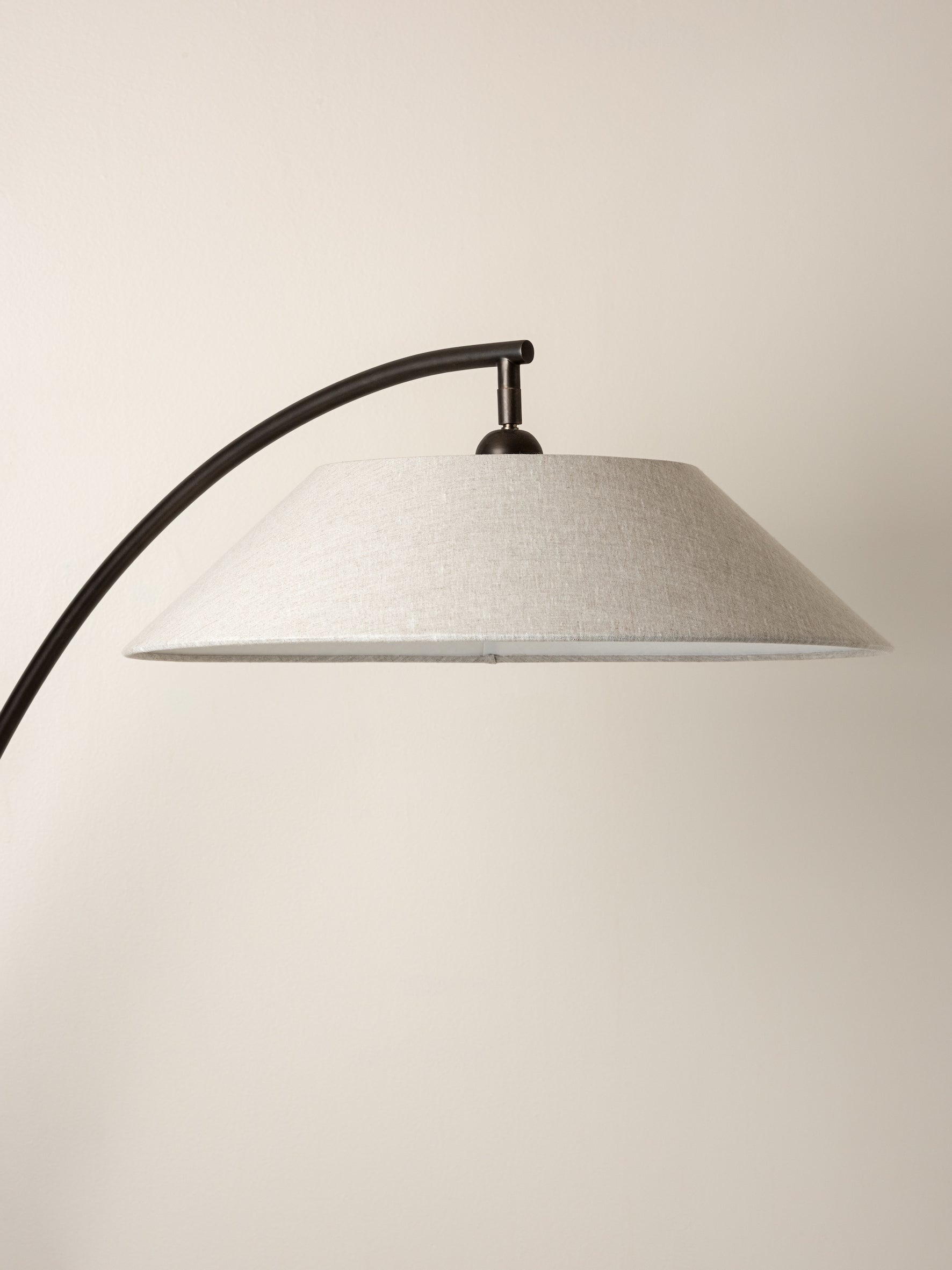 Circo - arc bronze and linen floor lamp | Floor Lamp | Lights & Lamps Inc | Modern Affordable Designer Lighting | USA