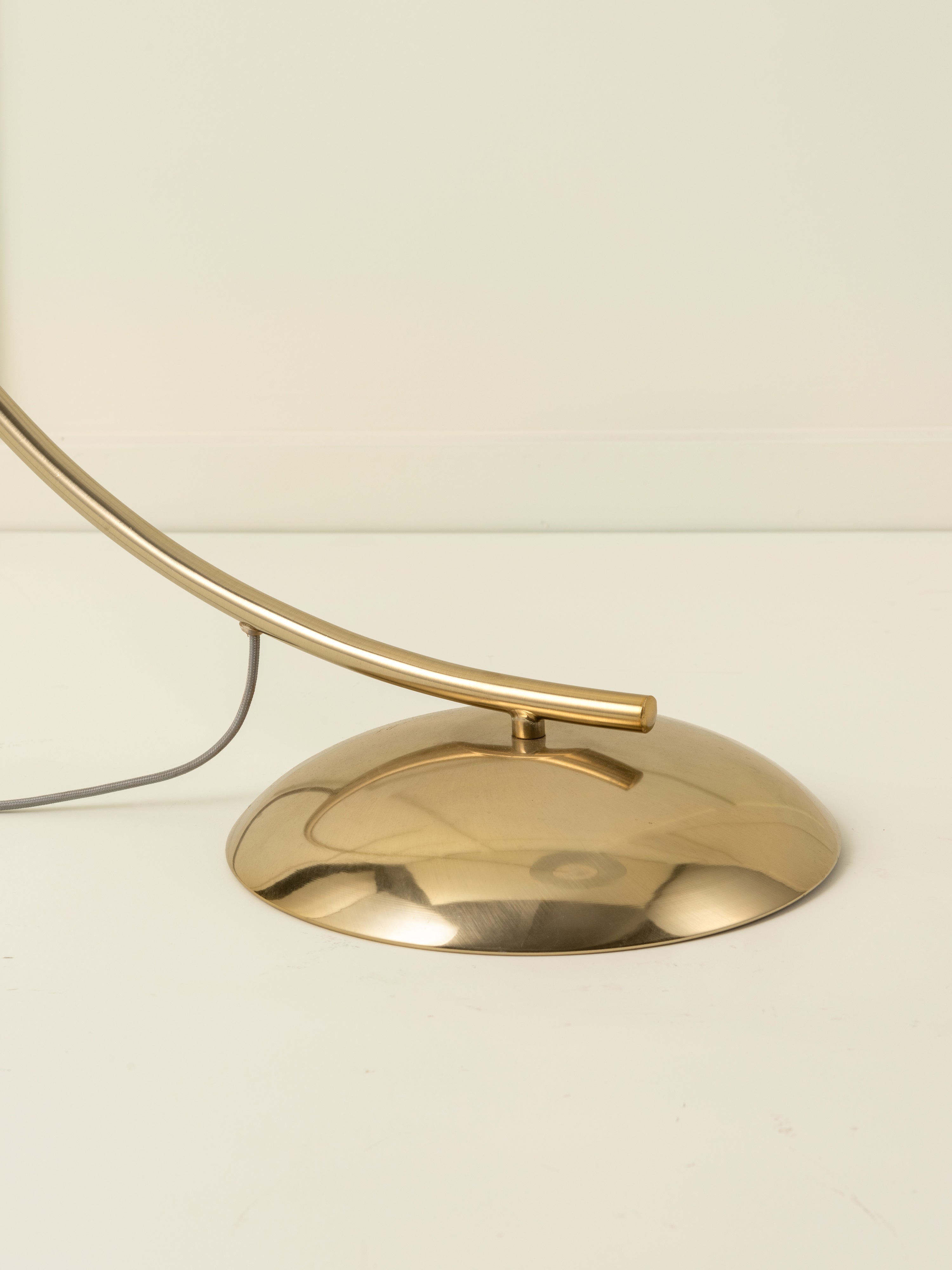 Circo - 1 light arc brass and natural linen floor lamp | Floor Lamp | Lights & Lamps Inc | Modern Affordable Designer Lighting | USA