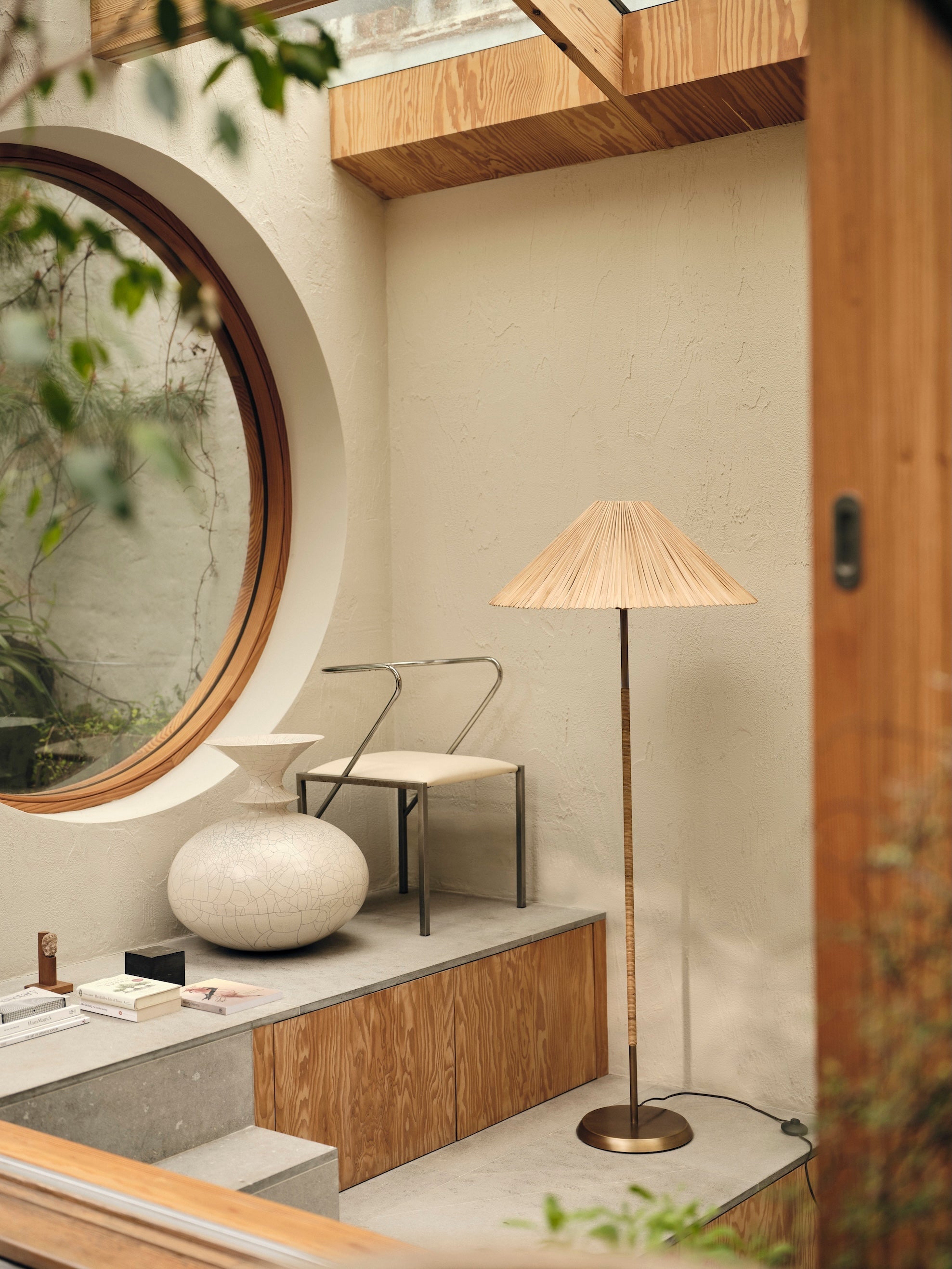Anji floor lamp | Floor Lamp | lights&lamps | UK | Modern Affordable Designer Lighting