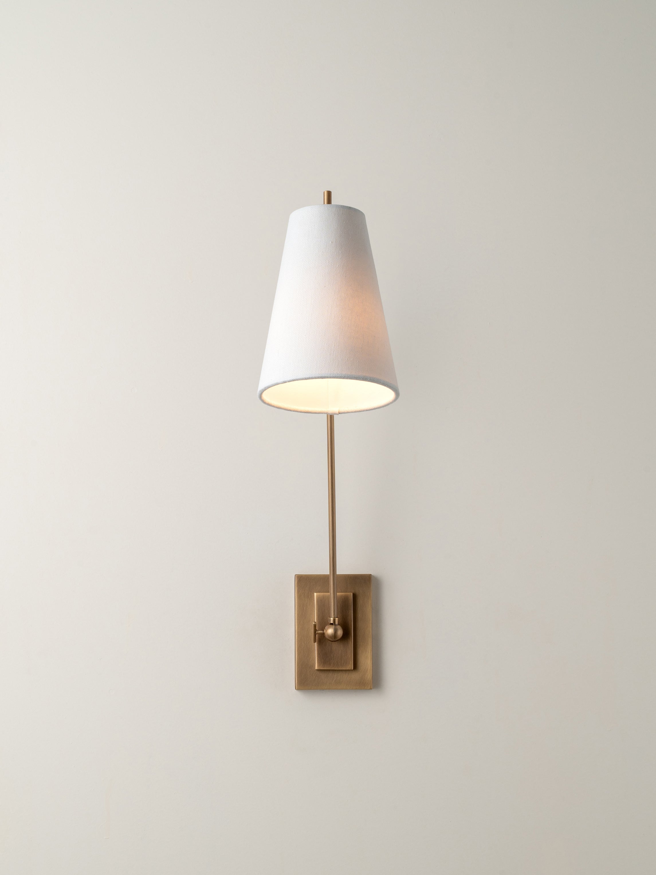 Celano aged brass wall light | Wall Light | lights&lamps | UK | Modern Affordable Designer Lighting