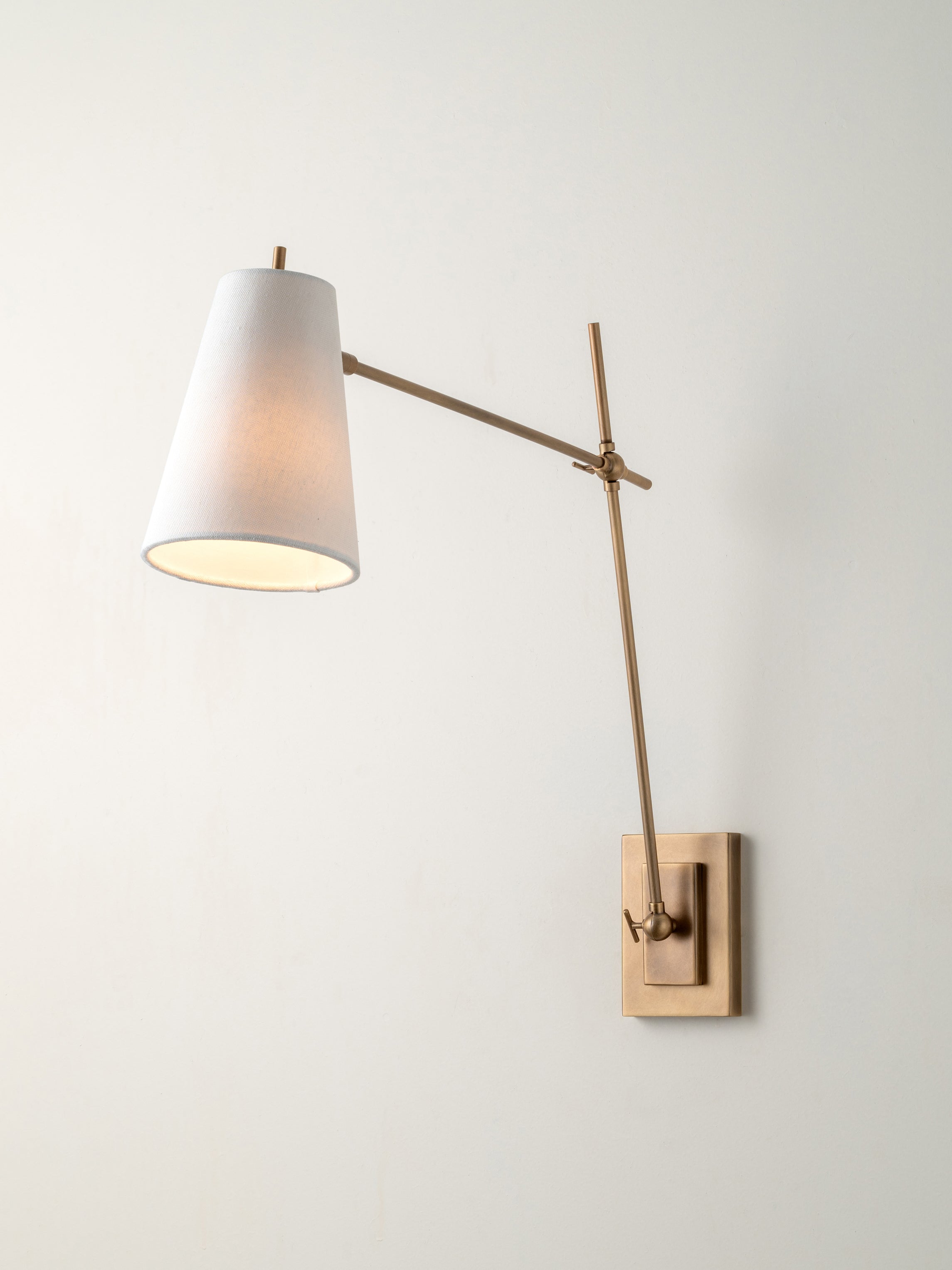 Celano aged brass wall light | Wall Light | lights&lamps | UK | Modern Affordable Designer Lighting