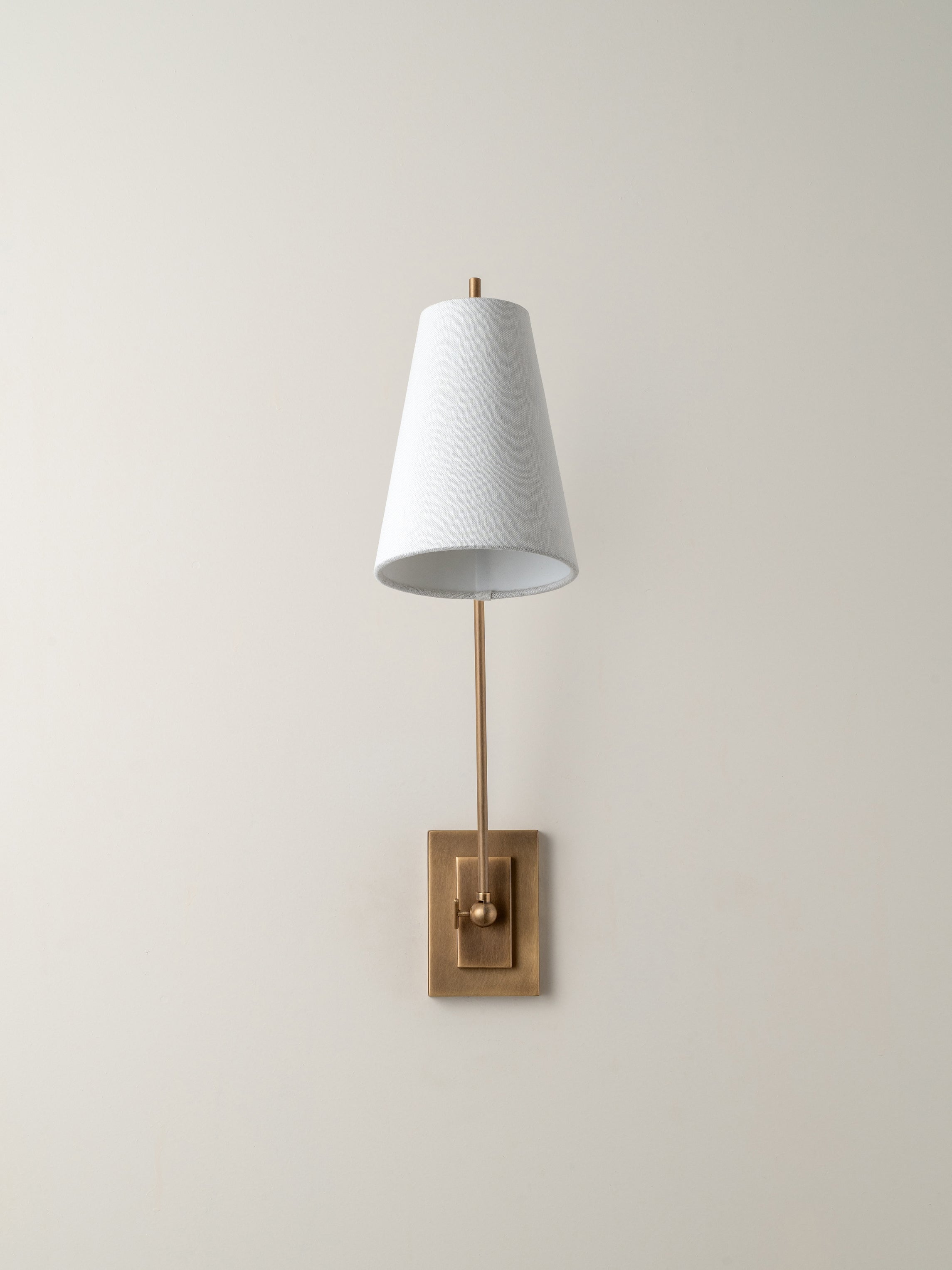 Celano aged brass wall light | Wall Light | lights&lamps | UK | Modern Affordable Designer Lighting
