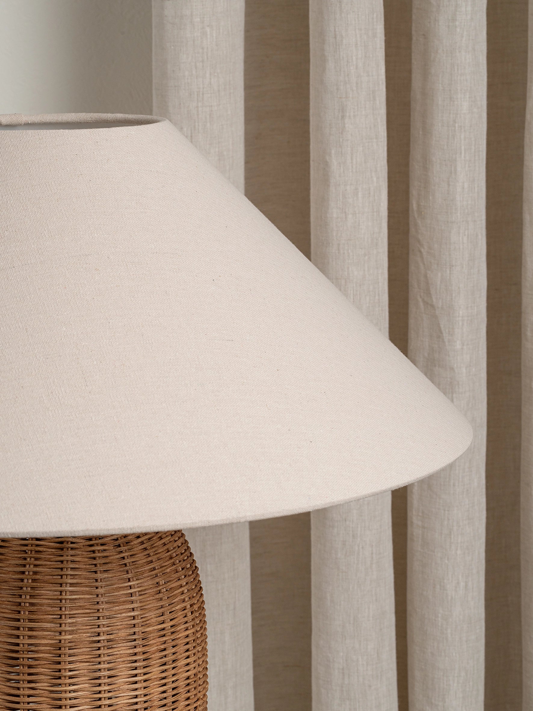 Ensia - extra large rattan table lamp | Table lamp | Lights & Lamps | US | Modern Affordable Designer Lighting
