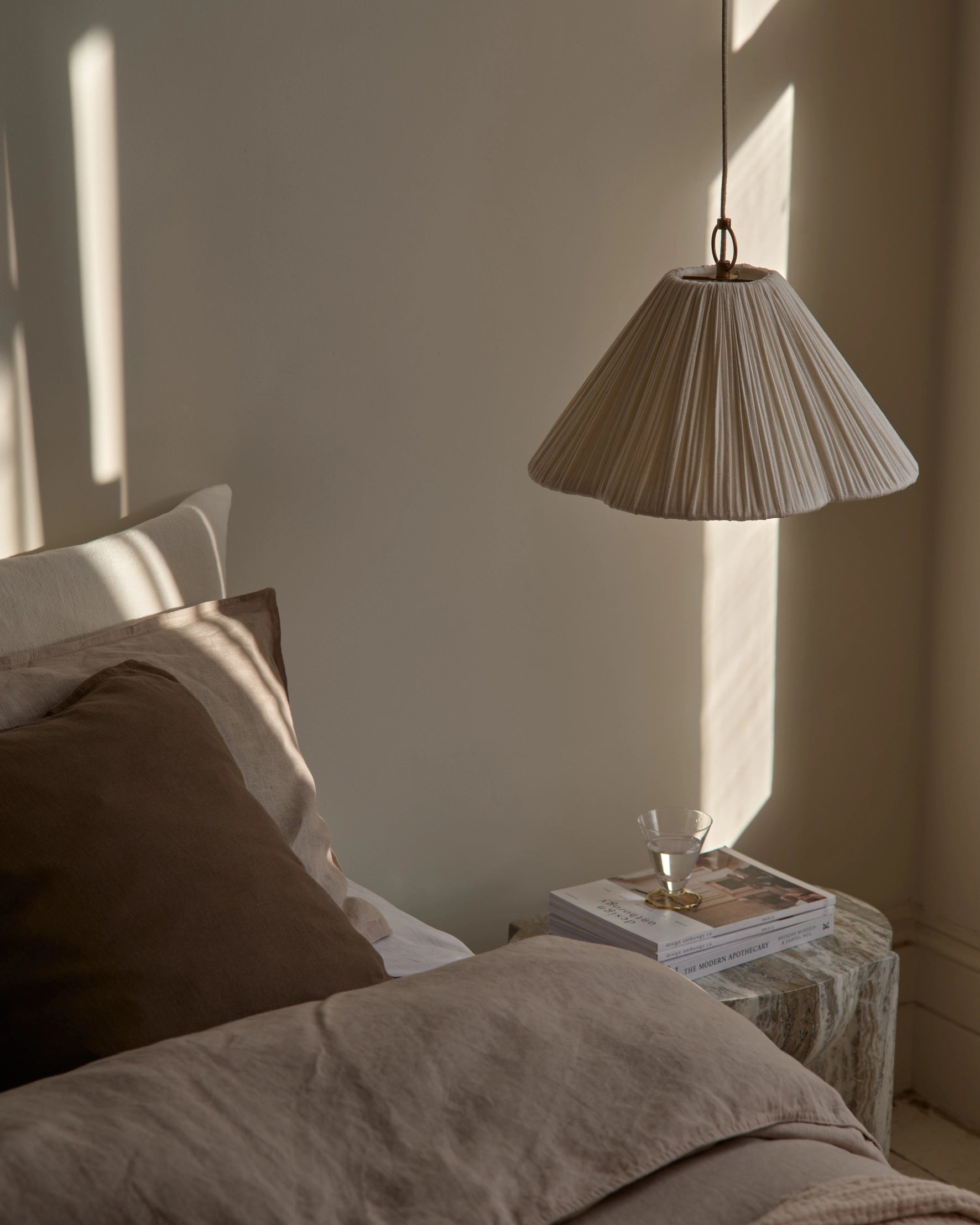 lights_lamps_Lindi_small_pendant_lifestyle.webp