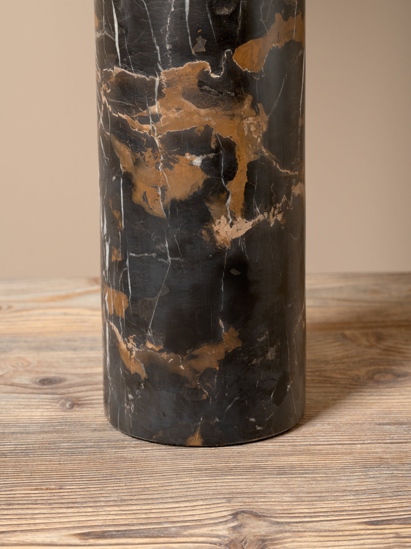 Verola tiger marble table lamp