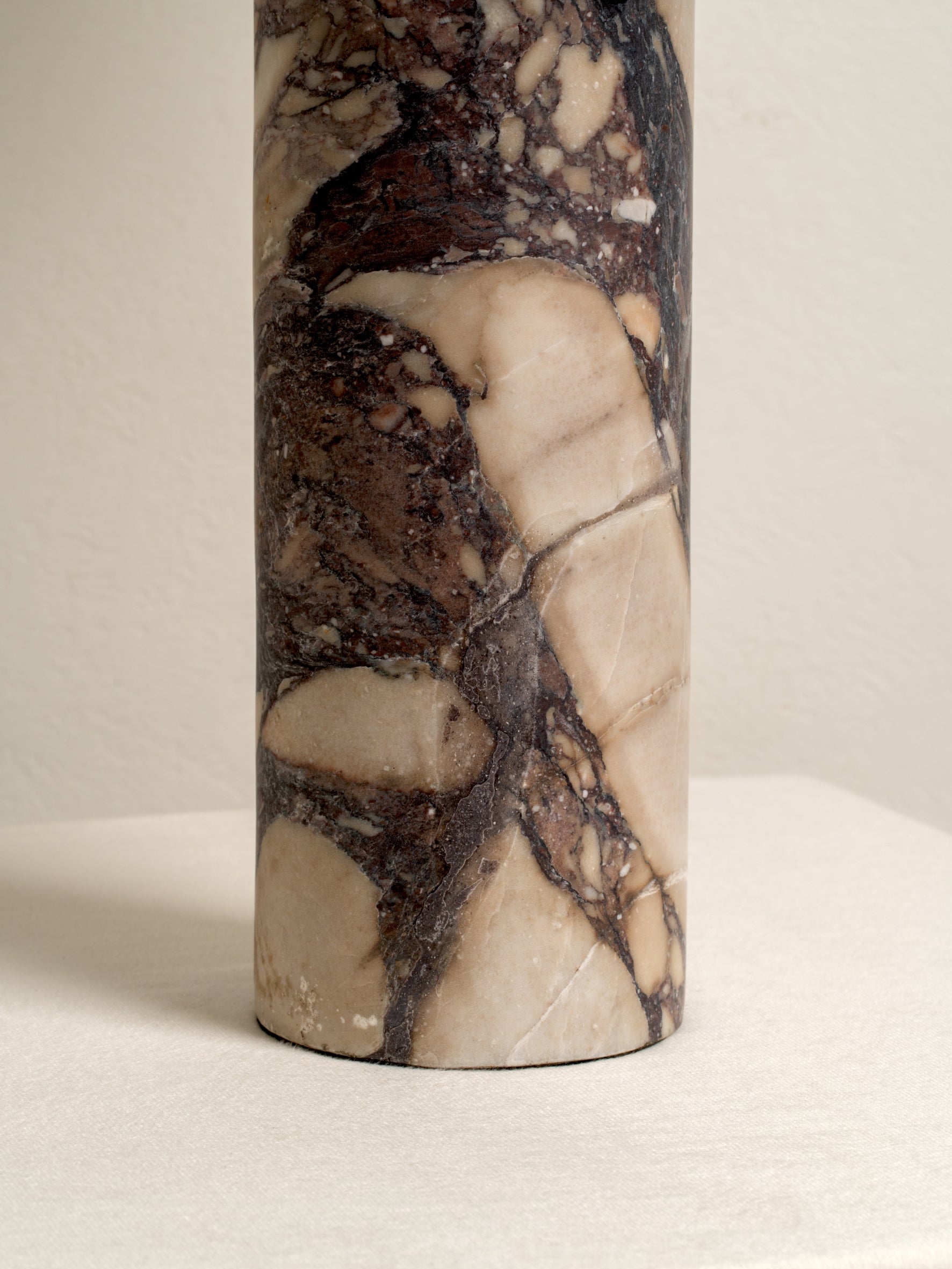 Valli large table lamp | Table Lamp | lights&lamps | UK | Modern Affordable Designer Lighting