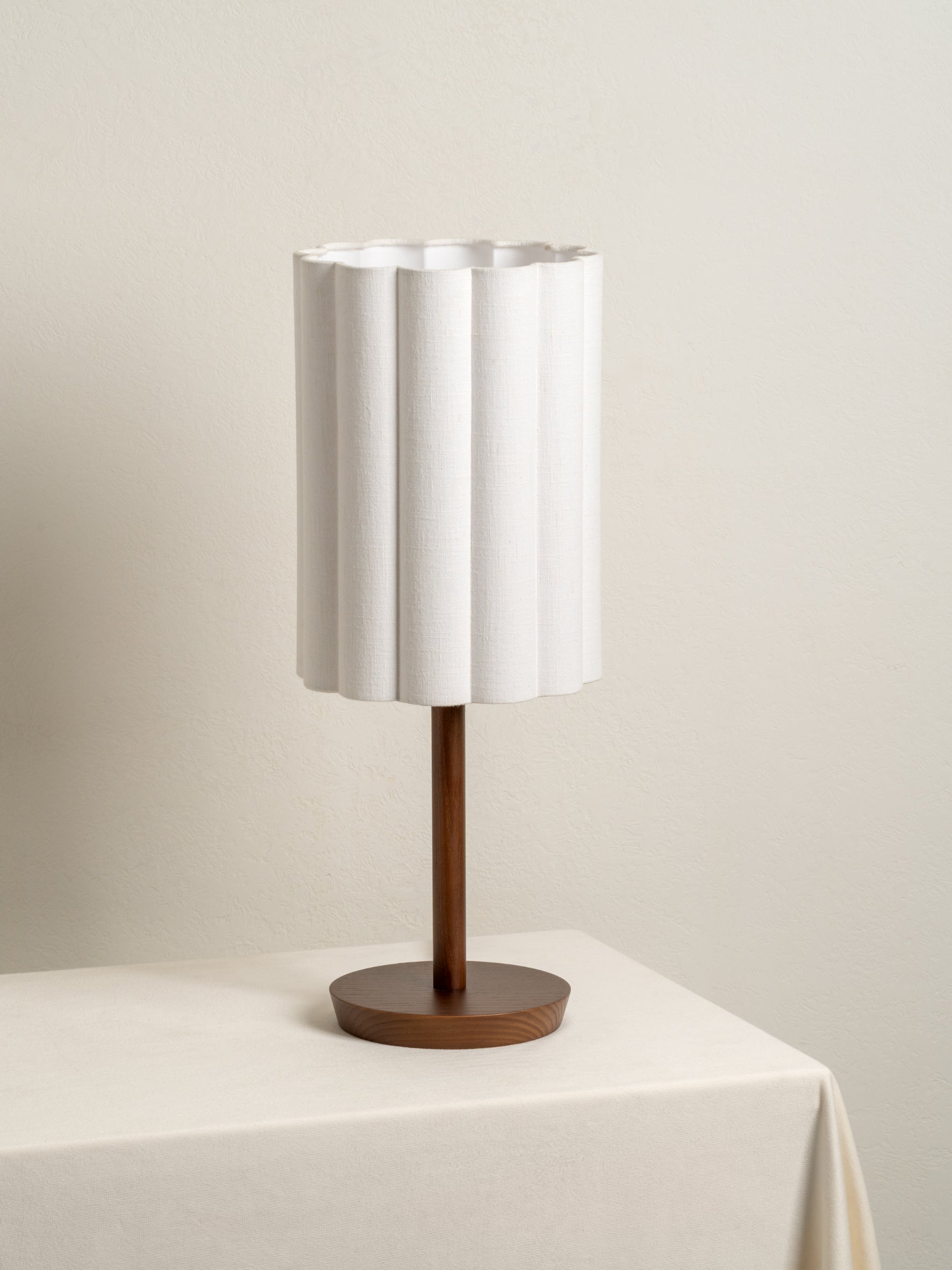 Folia table lamp