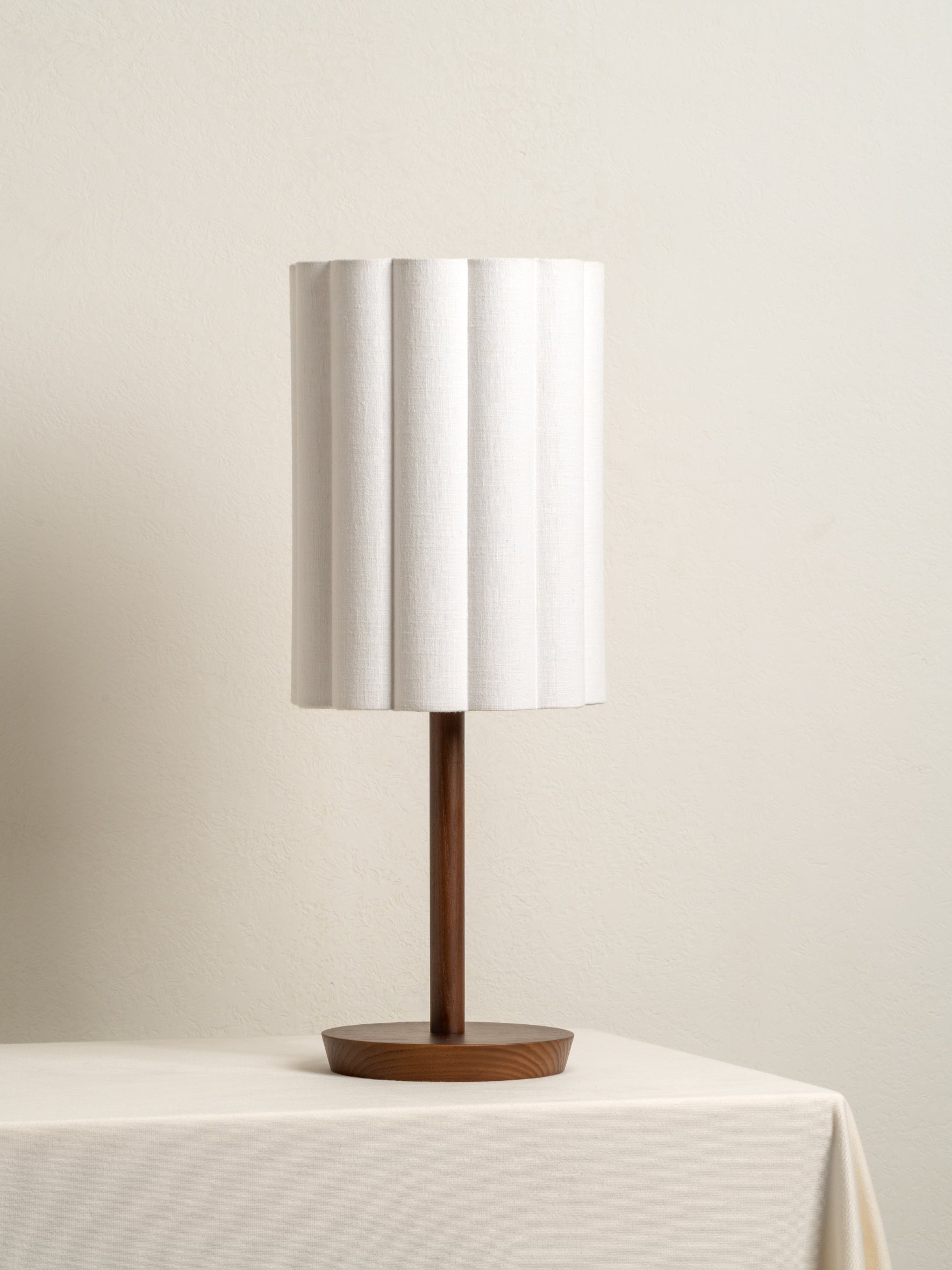 Folia table lamp