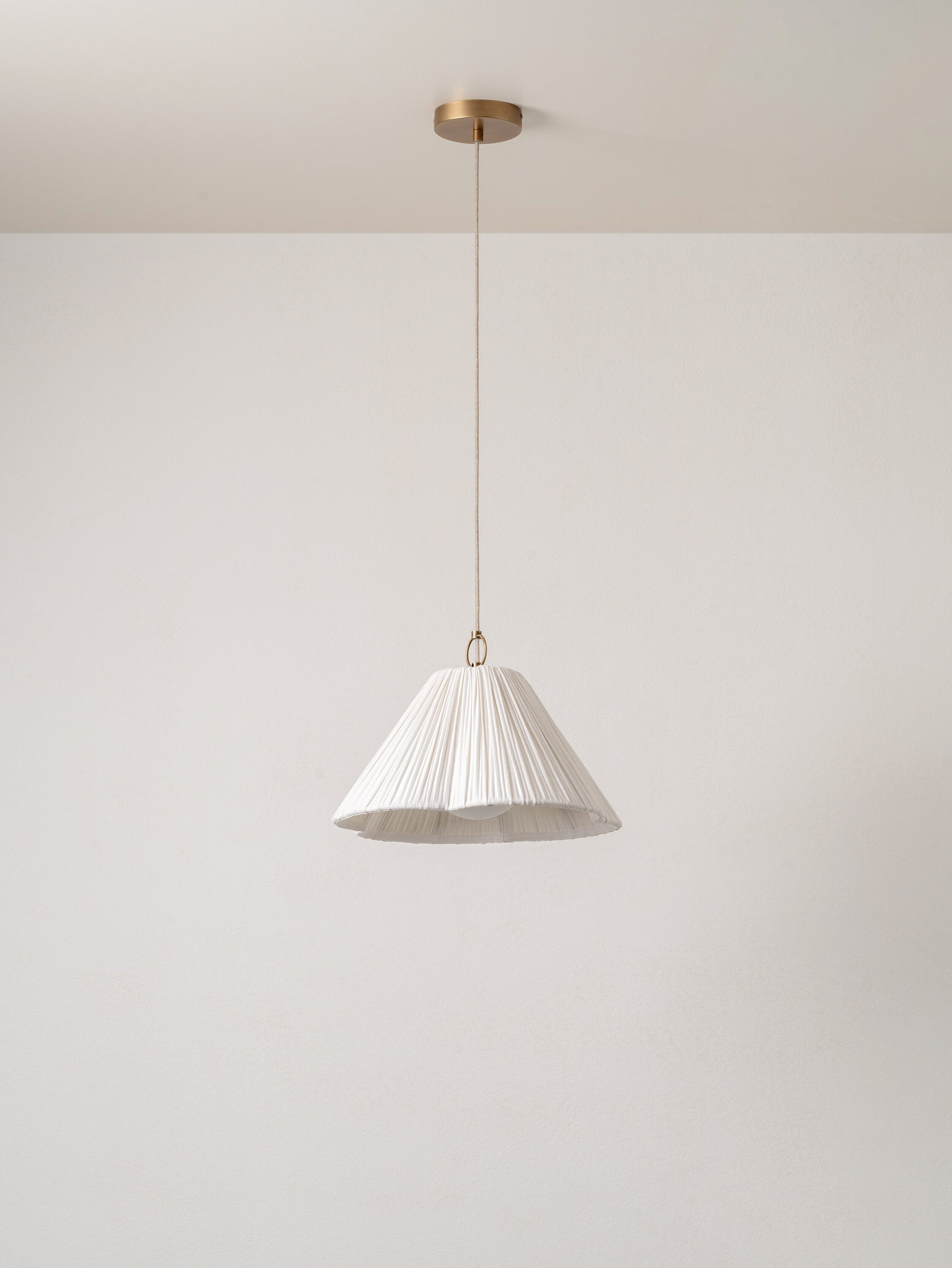 Lindi small pendant