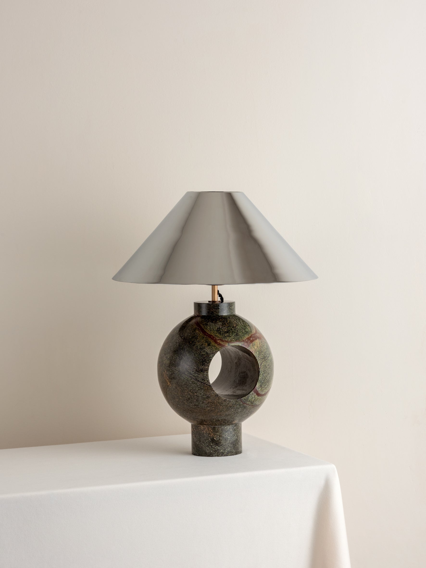 Lampshade=Edition 1.11 - chrome lampshade